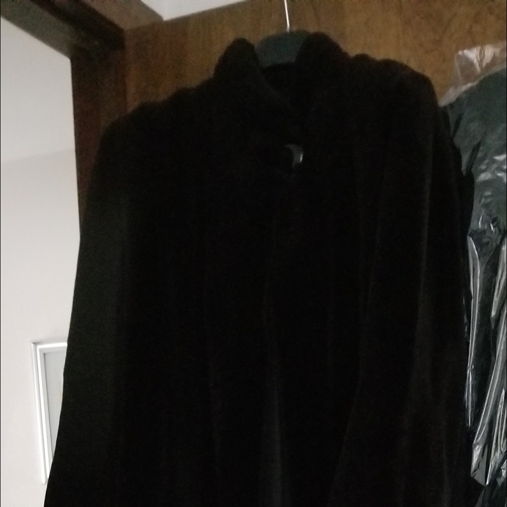 Fur coat - Picture 3 of 3